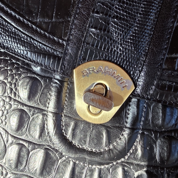 Brahmin leather shoulder purse - Picture 9 of 9